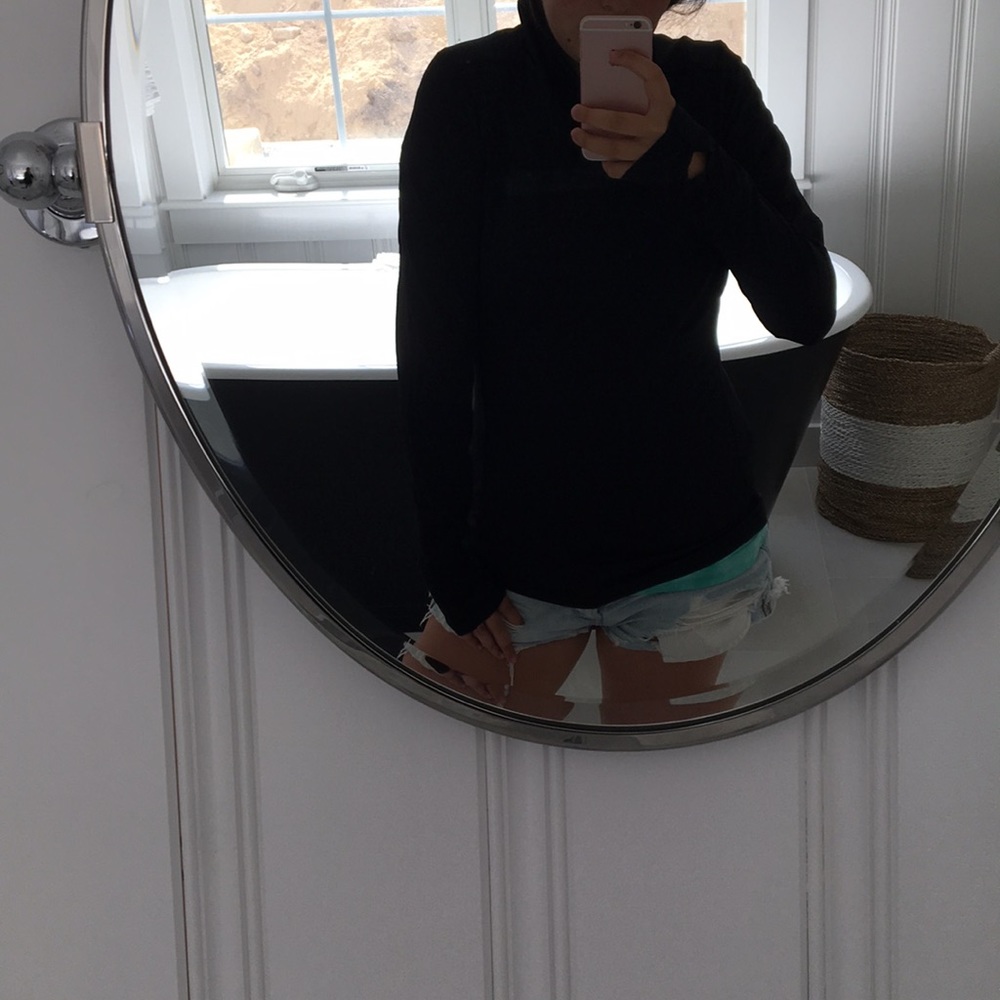 LULULEMON RUNNING SHIRT